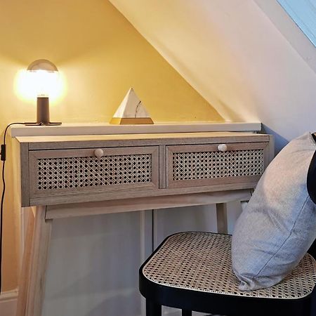 Bee Stays - Pickmere House Warrington  Esterno foto