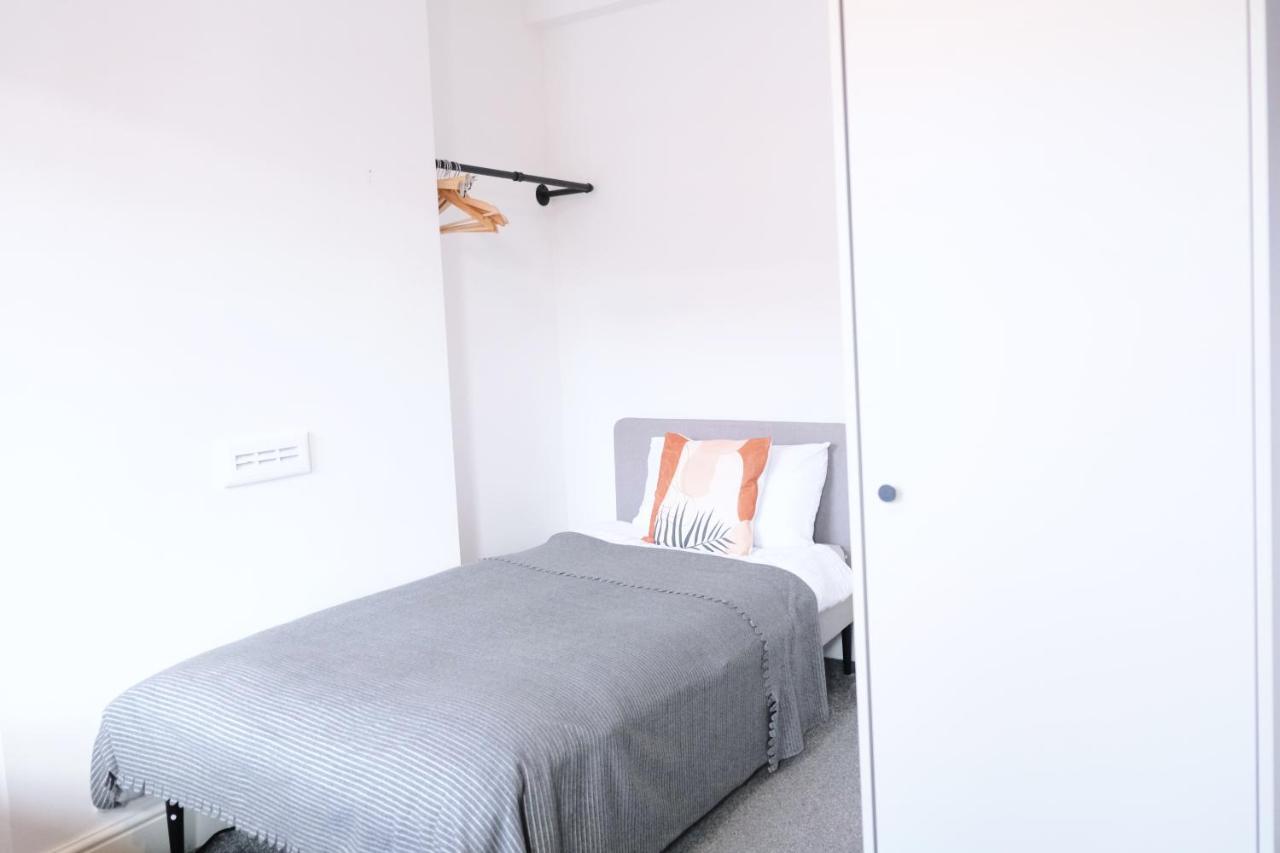 Bee Stays - Pickmere House Warrington Esterno foto